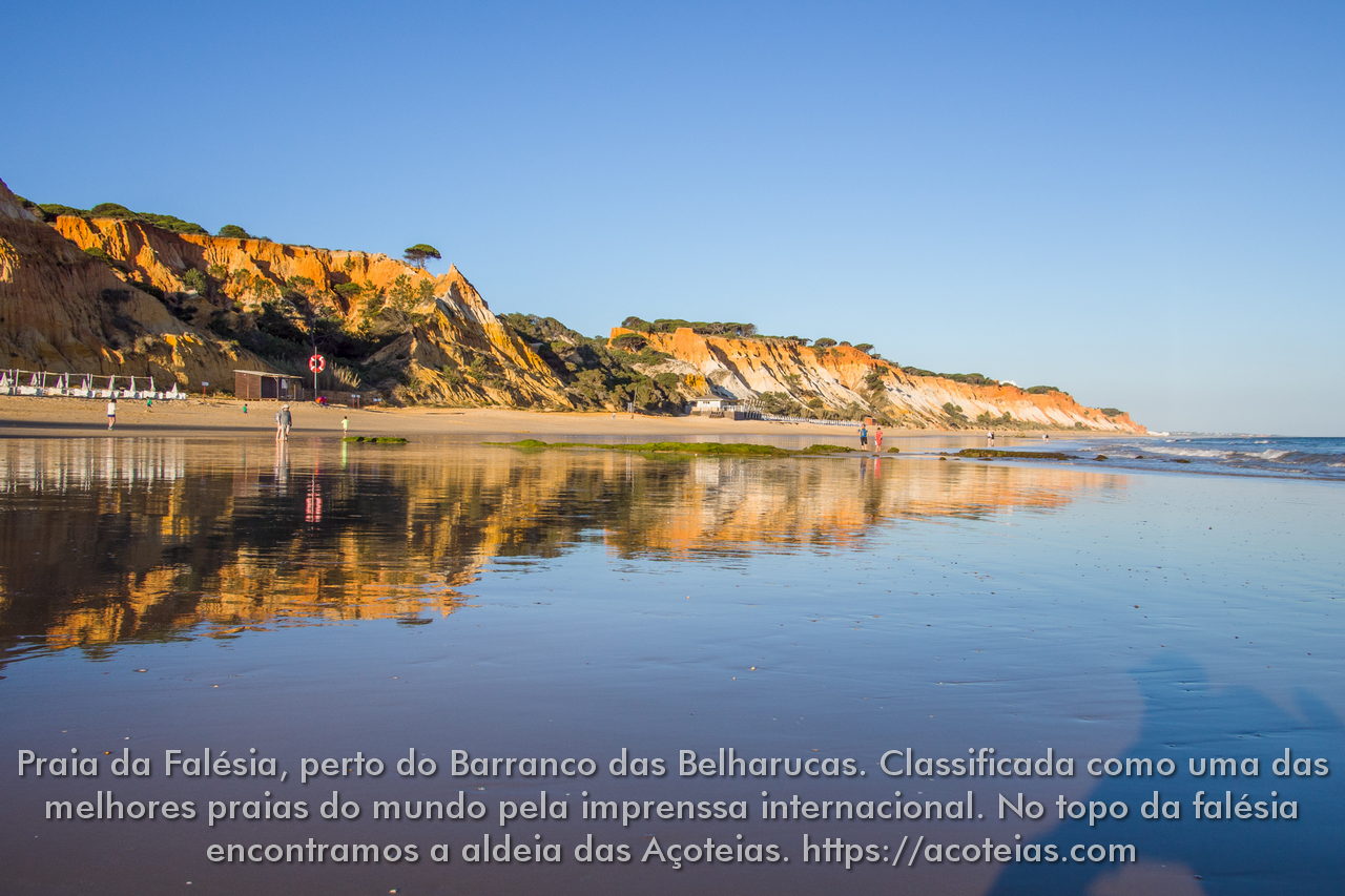 Praia da Falésia, classified as one of the best beaches in the world by the international press. At the top of the cliff we find the Pine Cliffs resort, the Pine Cliffs golf course and the village of Açoteias